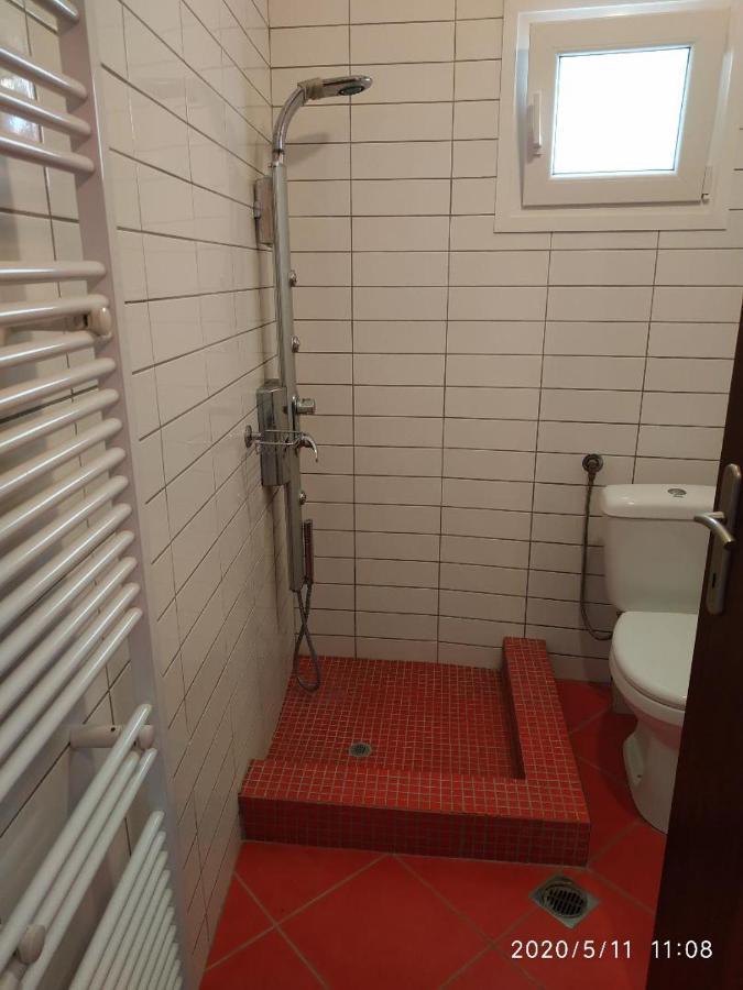 Peramos Luxury Apartamento Néa Péramos Exterior foto
