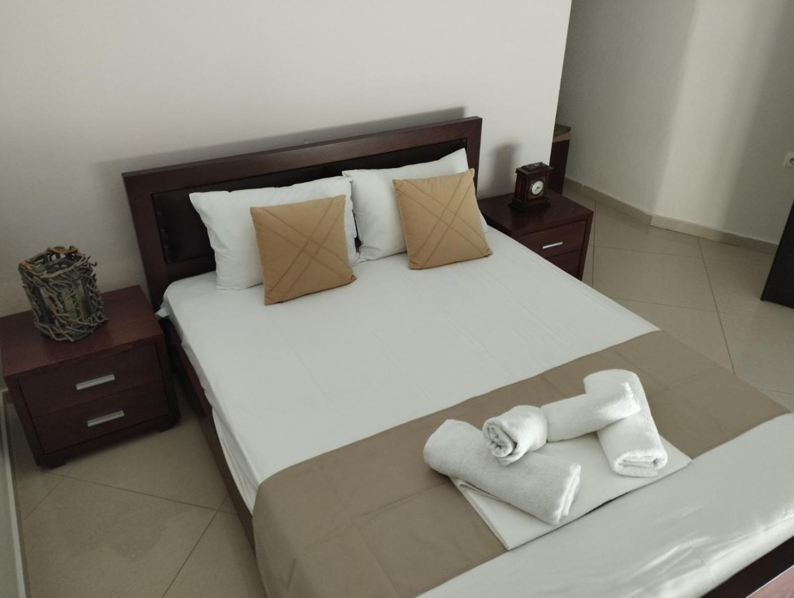 Peramos Luxury Apartamento Néa Péramos Exterior foto